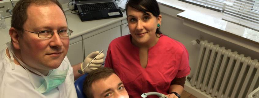 Zahnarzt Gollnow aus Bochum behandelt Ihre Zähne.